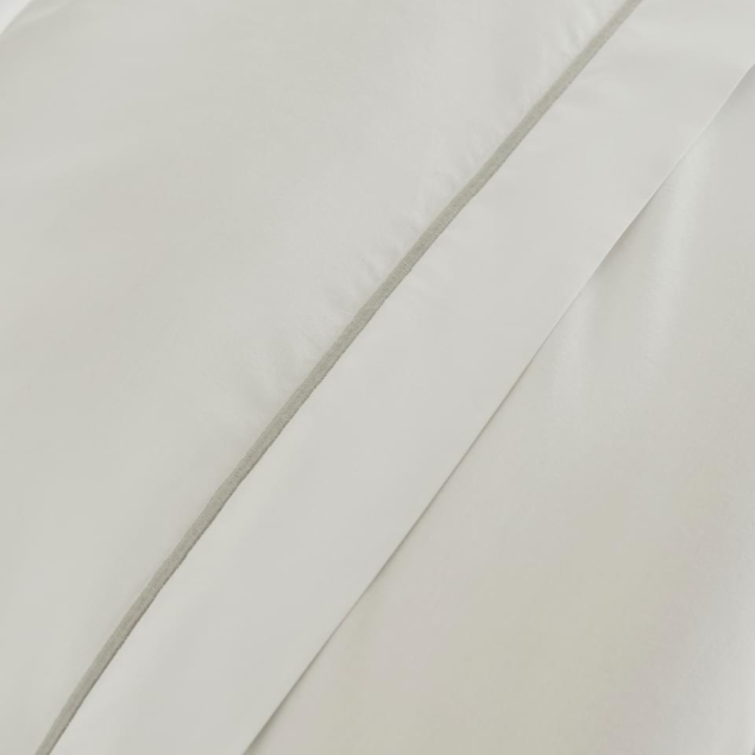 Pure Cotton Bedding in White/ Silver