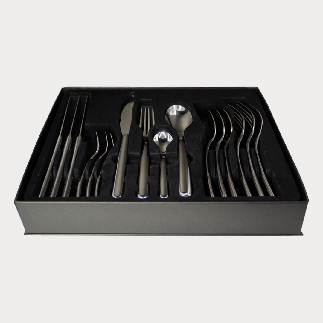 16 Piece Cutlery Set in Gift Box